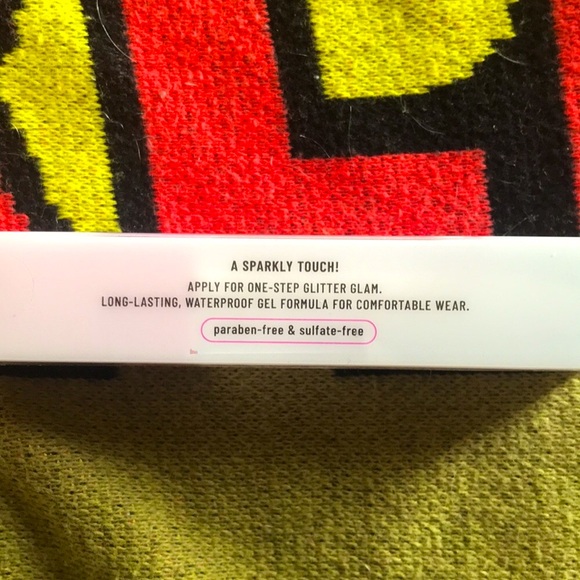 ✨🆕BNIB!Crème Shop x Hello Kitty Limited Edition Glitter Gel in “Sparkly Time”🎀 - Picture 8 of 9